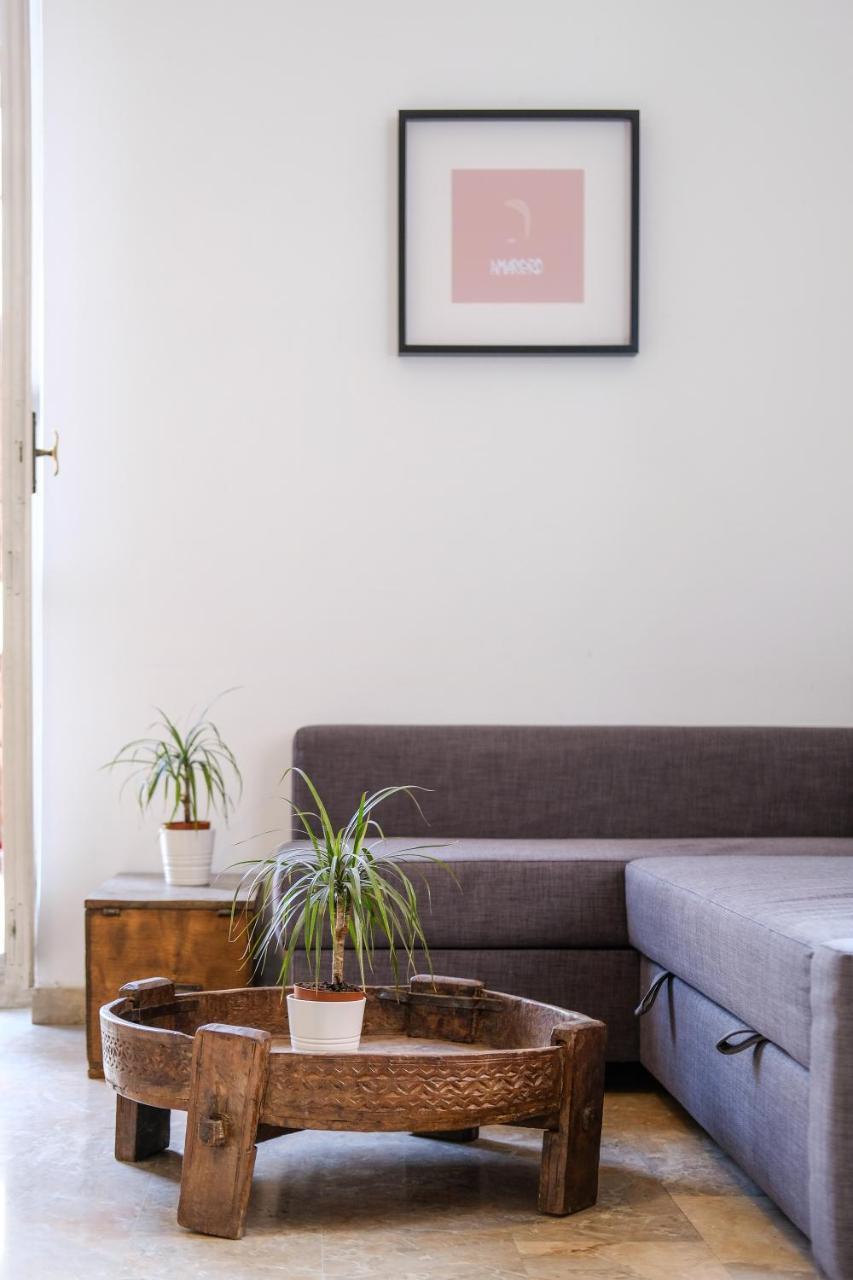 Spacious Apartment With Big Terrace At Colosseum 로마 외부 사진