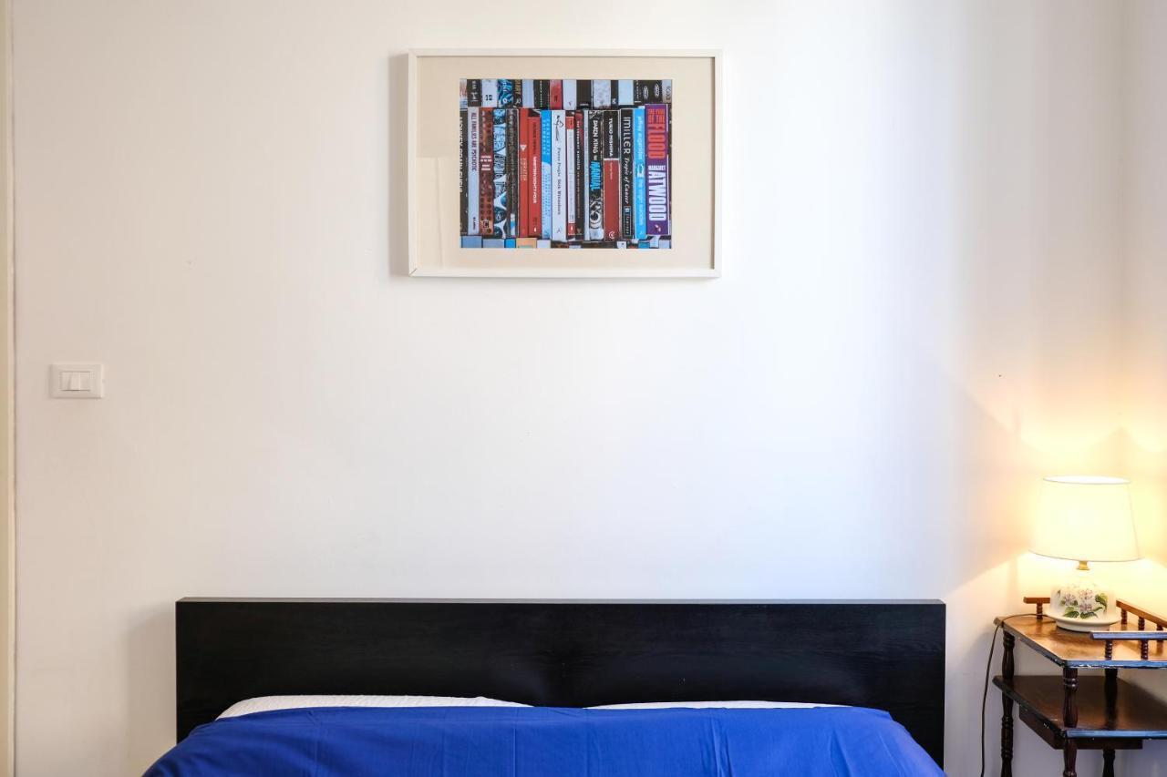 Spacious Apartment With Big Terrace At Colosseum 로마 외부 사진